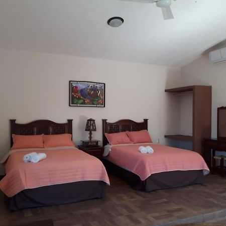 Casa Victoria Otel Zihuatanejo Dış mekan fotoğraf